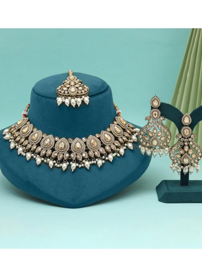 Gold color choker necklace online